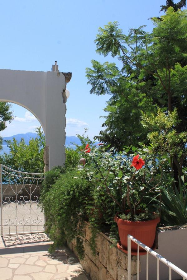 Apartments By The Sea Brist, Makarska - 505 Podaca Buitenkant foto