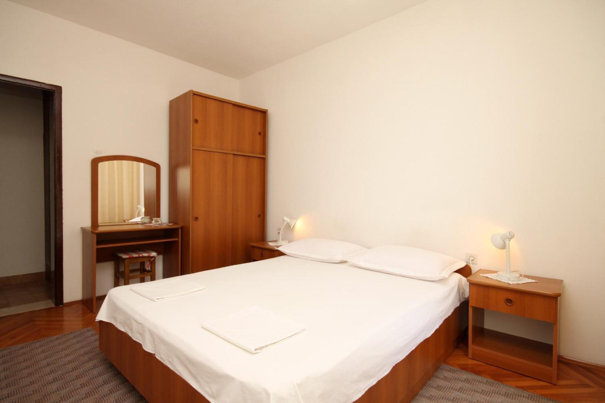 Apartments By The Sea Brist, Makarska - 505 Podaca Kamer foto